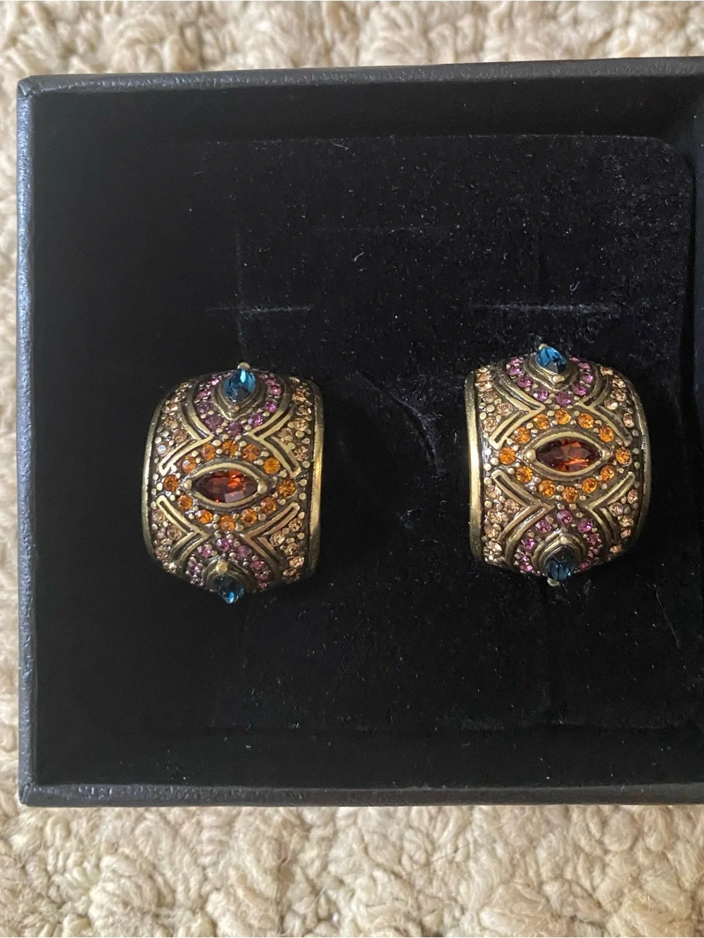 Heidi Daus 3 earrings and 1 bracelet NIB - Picture 2 of 7